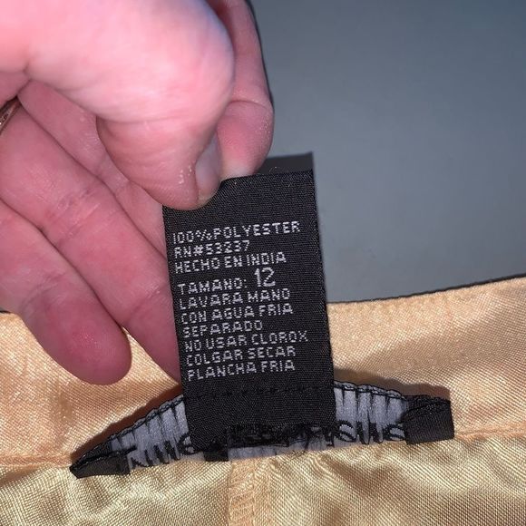 Mlle Gabrielle Yellow Capri Pants  Size 12 E(-001) - Picture 3 of 6